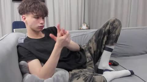 your_shy_guy online show from 02-01-25, 07:13