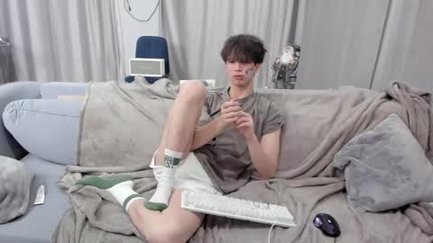 your_shy_guy online show from 03-11-25, 10:42