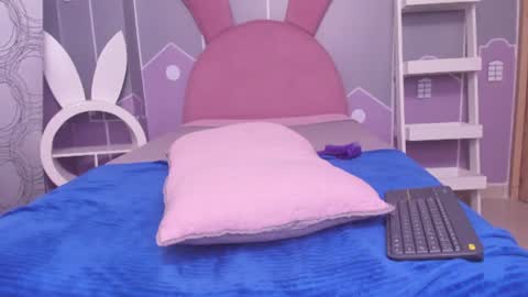 Snapshot of your_sissytrans chatting on 07-01-26, 11:26 NATASHA online show from 07-01-26, 11:26