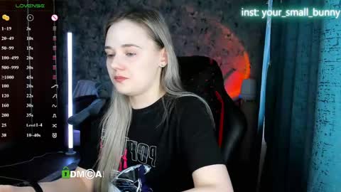 Molly online show from 04-28-26, 02:27