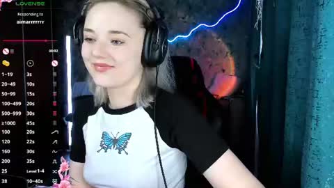 Molly online show from 06-20-26, 02:25
