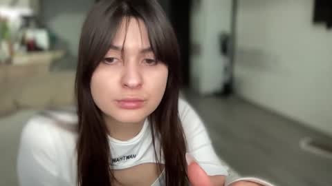 Mia  online show from 02-18-25, 02:59