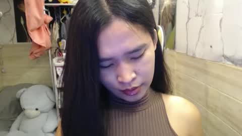 your_twinkletoes18 online show from 04-13-26, 05:40