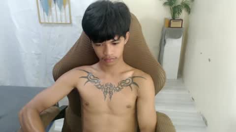 Snapshot of yourasian_eric chatting on 06-25-26, 06:07 yourasian_eric online show from 06-25-26, 06:07