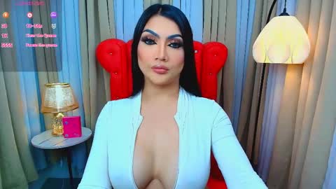 Snapshot of yourasiangoddess69 chatting on 06-08-26, 11:21 Goddess online show from 06-08-26, 11:21