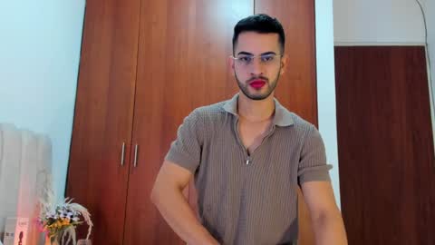 Snapshot of yourboynextdoor1 chatting on 01-04-25, 11:00 YOURBOYNEXTDOOR online show from 01-04-25, 11:00