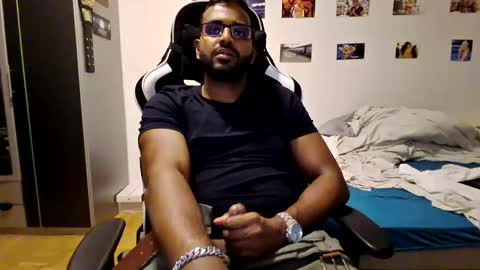 Snapshot of yourchrisjizz chatting on 09-08-25, 11:04 yourchrisjizz online show from 09-08-25, 11:04