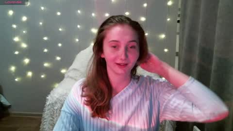 Snapshot of yourcreamyister chatting on 01-01-25, 11:49 creamysister online show from 01-01-25, 11:49