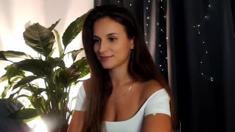 Snapshot of yourdalia chatting on 11-20-25, 12:38 YourDalia online show from 11-20-25, 12:38