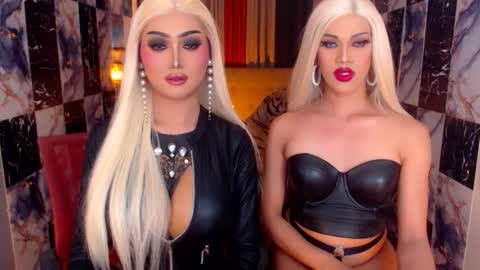 Snapshot of yourdreampinayx chatting on 11-05-25, 10:10 Kath Harper online show from 11-05-25, 10:10