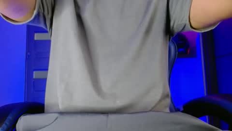 yourfavorite_bigclit online show from 04-22-26, 02:18