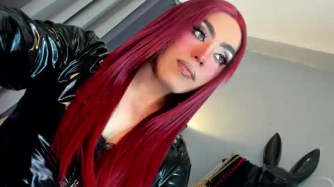 Snapshot of yourfiercemistress chatting on 06-06-26, 01:00 not into STINGY and CHEAP people online show from 06-06-26, 01:00