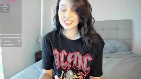 Helena online show from 03-11-26, 07:42