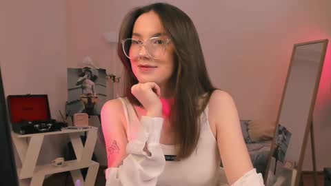 Snapshot of yourfrenchteacher chatting on 02-18-25, 09:20 Chloe online show from 02-18-25, 09:20