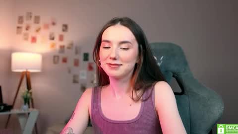 Snapshot of yourfrenchteacher chatting on 09-15-25, 08:53 Chloe online show from 09-15-25, 08:53