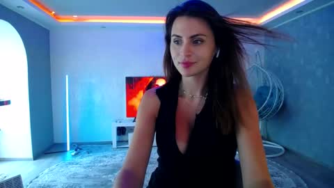 Snapshot of yourgf69 chatting on 06-29-26, 11:32 call meKira online show from 06-29-26, 11:32