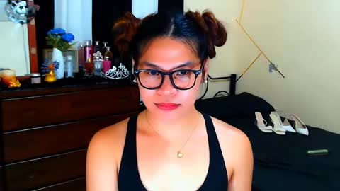 yourgoddesscruella online show from 03-26-26, 07:25