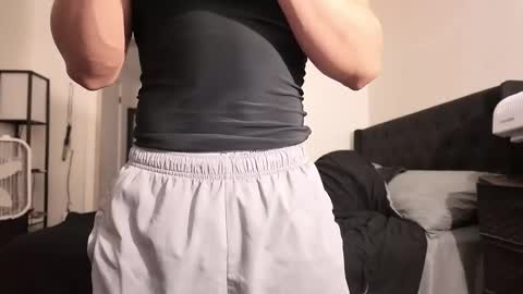 yourguuy21 online show from 04-05-26, 08:22