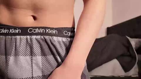 yourguuy21 online show from 04-27-26, 07:34