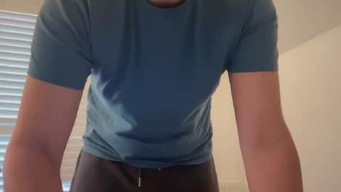 Snapshot of yourguy9333 chatting on 02-18-26, 09:05 yourguy9333 online show from 02-18-26, 09:05