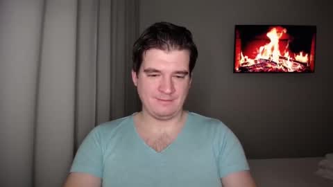 Snapshot of yourhairybuddy chatting on 01-05-25, 09:14 Andrey online show from 01-05-25, 09:14