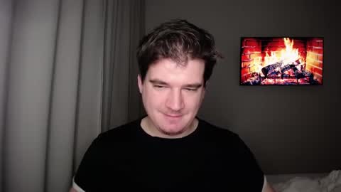 Snapshot of yourhairybuddy chatting on 01-12-25, 09:08 Andrey online show from 01-12-25, 09:08