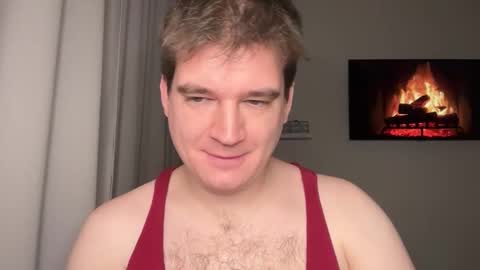 Snapshot of yourhairybuddy chatting on 01-11-26, 08:14 Andrey online show from 01-11-26, 08:14