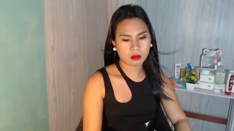 Snapshot of yourhottie_winxxx chatting on 12-03-25, 01:02 Mauie online show from 12-03-25, 01:02