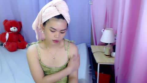 Snapshot of yourlovelytranspinay chatting on 07-19-26, 02:26 your lovely Dina online show from 07-19-26, 02:26