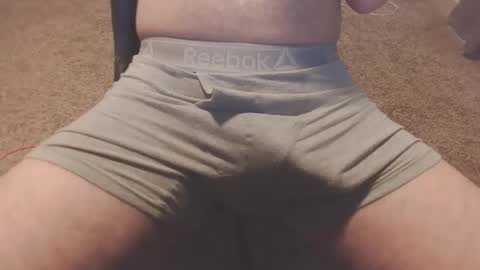 Snapshot of yourmomma00 chatting on 10-23-25, 09:24 yourmomma00 online show from 10-23-25, 09:24