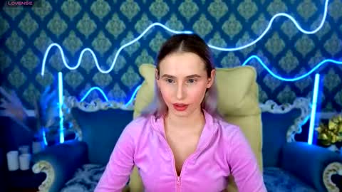 Snapshot of yourmoneyboss_nikki chatting on 11-11-25, 07:30 yourmoneyboss_nikki online show from 11-11-25, 07:30