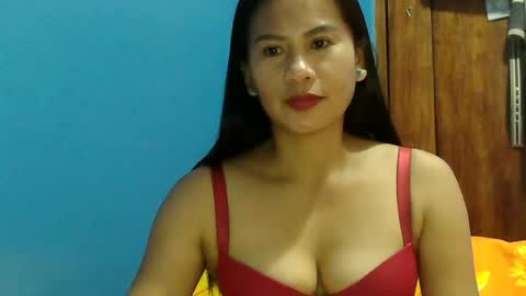 yourmorenagirl69 online show from 06-04-26, 09:48