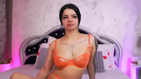 Snapshot of yournaughtyangel1 chatting on 06-03-26, 04:04 Alicia online show from 06-03-26, 04:04