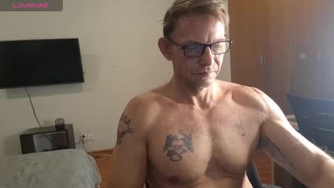 Snapshot of yournaughtyneighbors25 chatting on 12-15-25, 06:23 Ellie and Wesley online show from 12-15-25, 06:23