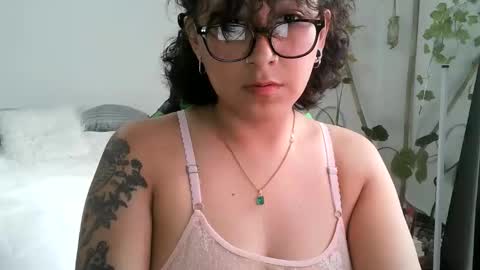 Serena online show from 11-25-25, 08:09