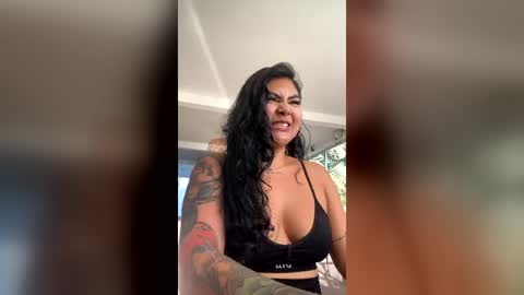 Mia online show from 07-28-26, 10:20