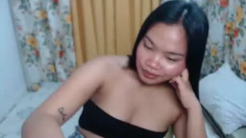 Snapshot of yourpinay_belle chatting on 04-17-26, 12:02 Belle online show from 04-17-26, 12:02