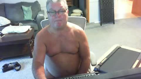 Snapshot of yourpoppi55 chatting on 07-08-26, 12:42 yourpoppi55 online show from 07-08-26, 12:42