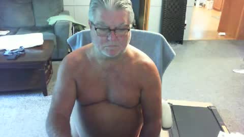 Snapshot of yourpoppi55 chatting on 07-12-26, 01:13 yourpoppi55 online show from 07-12-26, 01:13