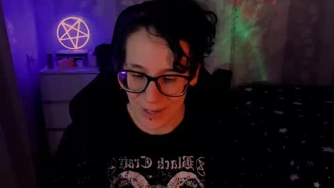 Snapshot of yourscosmic chatting on 03-12-25, 09:45 Yours Cosmic online show from 03-12-25, 09:45