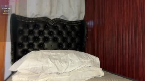 Snapshot of yoursluttywhore chatting on 07-09-26, 05:00 Snow Galvez online show from 07-09-26, 05:00