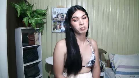 yoursubmissive_larah online show from 05-11-26, 02:45