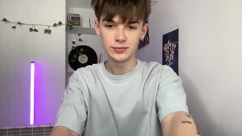 yoursweetyguy online show from 04-17-26, 03:26