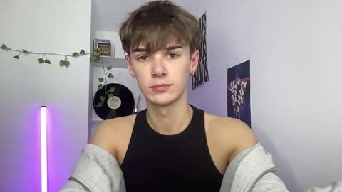 yoursweetyguy online show from 04-28-26, 06:02