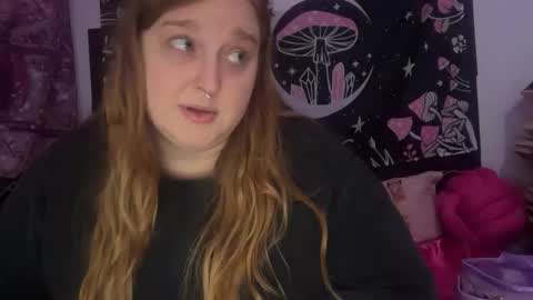 Snapshot of yourthickgingergoddess chatting on 12-14-25, 11:42 yourthickgingergoddess online show from 12-14-25, 11:42