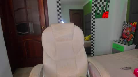 Snapshot of yourvirtualgirlfriennd chatting on 03-28-26, 08:25 GI online show from 03-28-26, 08:25