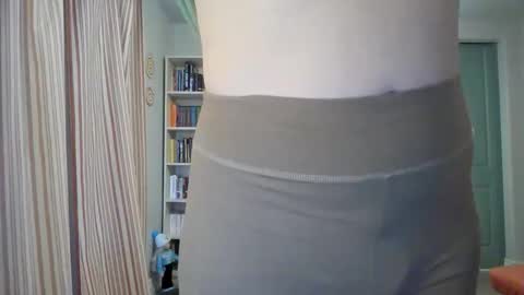 Rose Noire online show from 11-29-25, 06:55