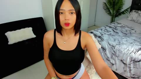 Snapshot of yowginethegreat chatting on 01-25-25, 04:56 YowgineTheGreat online show from 01-25-25, 04:56