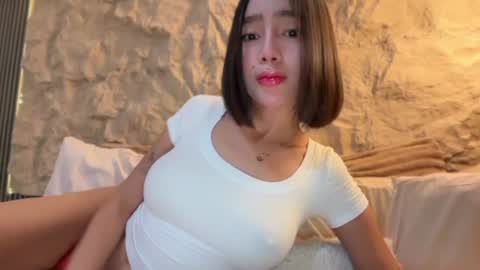 YowgineTheGreat online show from 07-11-26, 10:51