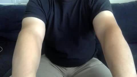 Snapshot of yque2 chatting on 05-08-26, 10:15 yque online show from 05-08-26, 10:15